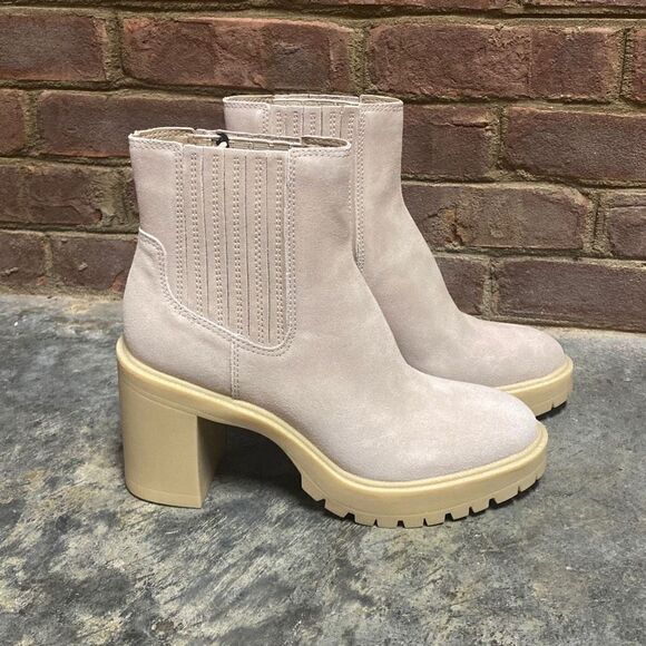 Dolce Vita Caster H2O Dune Booties Size 10 NIB - Picture 2 of 10